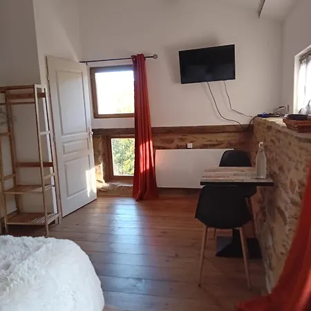 ベッド・アンド・ブレックファスト Des Sources Cevenol *