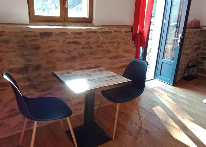 Des Sources Cévenol Couette-café *